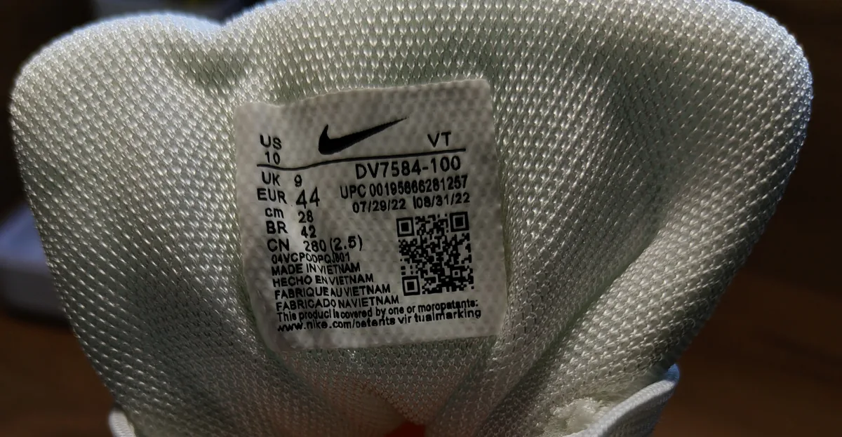 Кроссовки Nike Voters 18